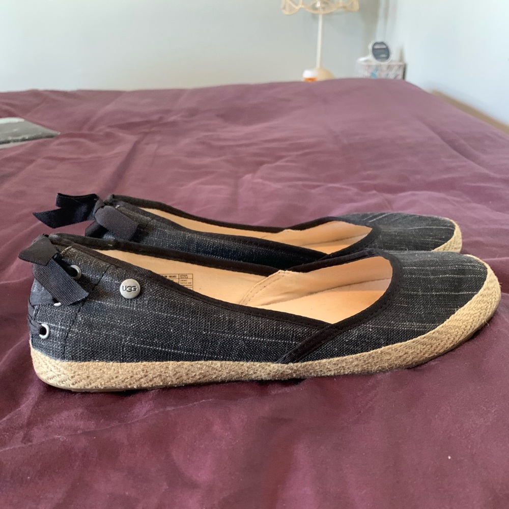 UGG flats- black slip ons with bows size 10